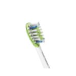 毛先が歯にフィットし、歯垢やステインを除去
