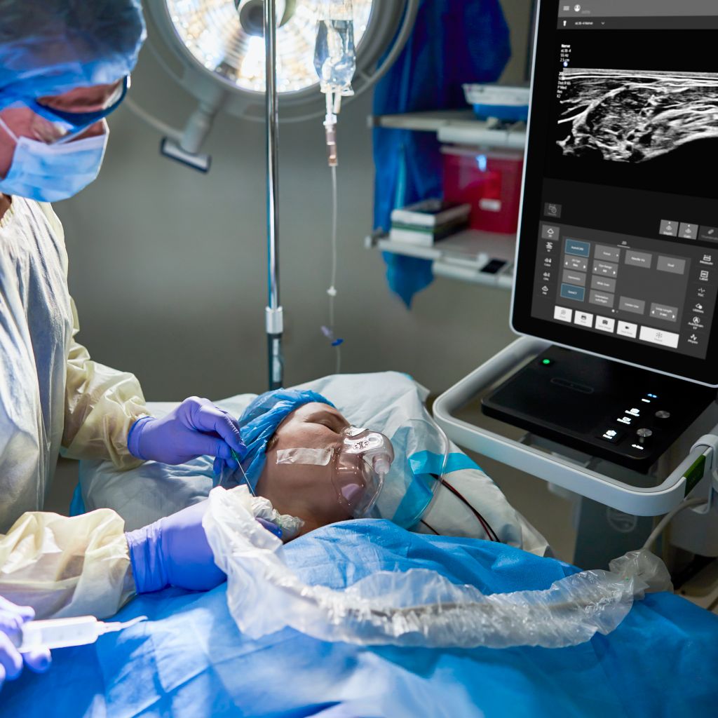 Anesthesia clinical setting showing interscalene block using eL18-4 transducer.