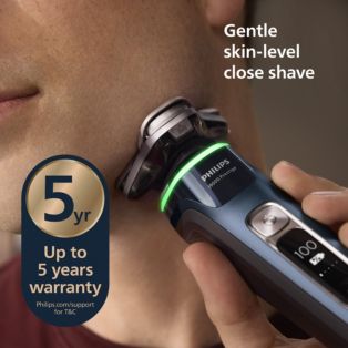 i9000 Prestige Wet & Dry Electric Shaver with SkinIQ