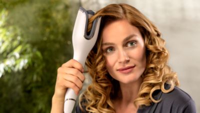 玫瑰金 StyleCare Prestige 自動捲髮器特寫