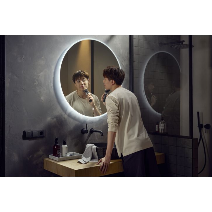 Clean shave. Extra skin protection*