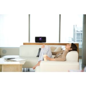 Enjoy music from your iPod/iPhone