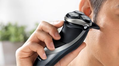 Ιδανικό για να τριμάρετε φαβορίτες και μουστάκι