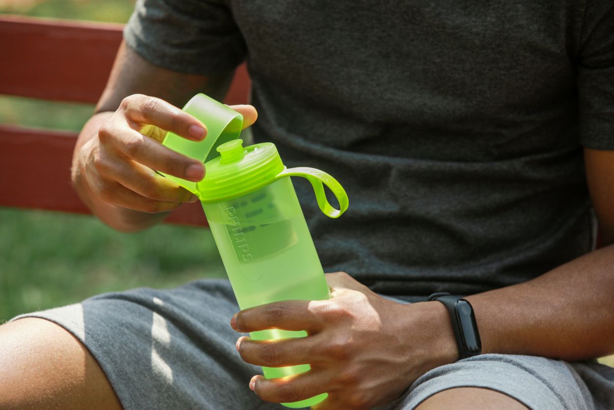 Philips GoZero Active Bottle with Four Fitness Filters, Squeeze Hydration  Bottle Filtering Water Bot…See more Philips GoZero Active Bottle with Four