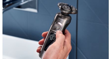 Shaver S9000 Prestige Wet & dry electric shaver, Series 9000