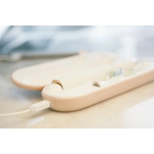 Sonicare DiamondClean Sonic electric toothbrush