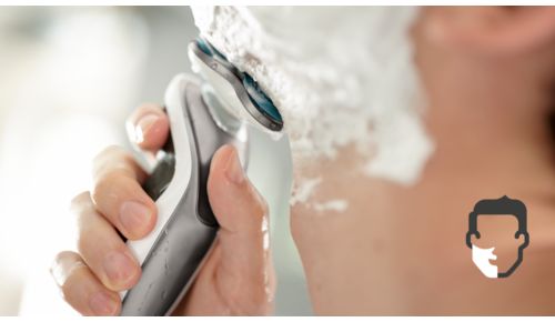 Mit Aquatec erhalten Sie eine angenehme Trocken- oder eine erfrischende Nassrasur