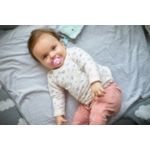 A light, breathable soother