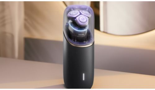 Elimina il 99,9% dei batteri*****, ricarica il rasoio fino a 6 settimane di autonomia