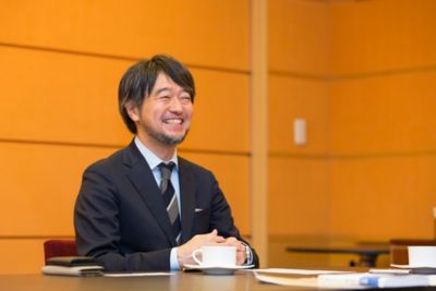 江田川義邦教授の肖像画