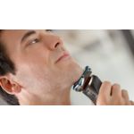 Close shave. Advanced skin protection.