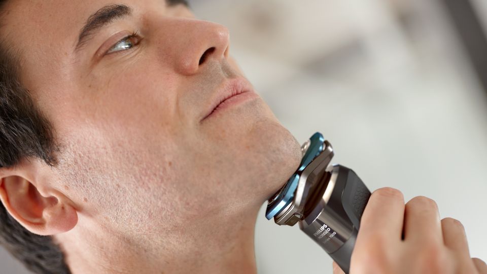 Philips Norelco 9700 Electric Shaver Review
