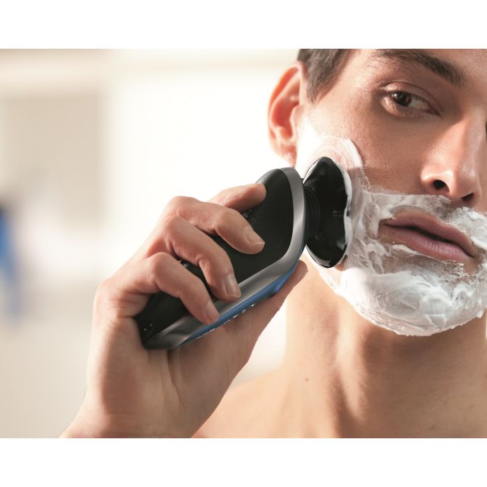 Shaver series 9000 ウェット＆ドライ電気シェーバー S8980/11