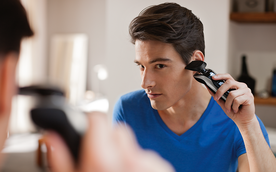 Shaver series 9000 ウェット&ドライ電気シェーバー S9090/43 Shaver series 9000 ウェット&ドライ電気シェーバー S9090/43