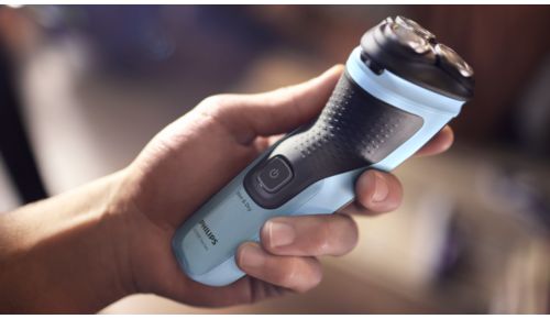 Anti-slip grip for a secure shave