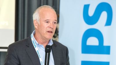 David Handler speaking at Philips event

