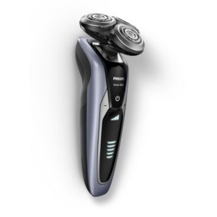 Shaver series 9000 Wet and dry electric shaver
