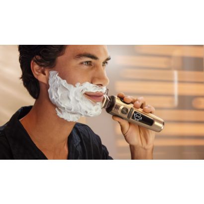 Norelco Shaver S9000 Prestige Wet & Dry Electric shaver with