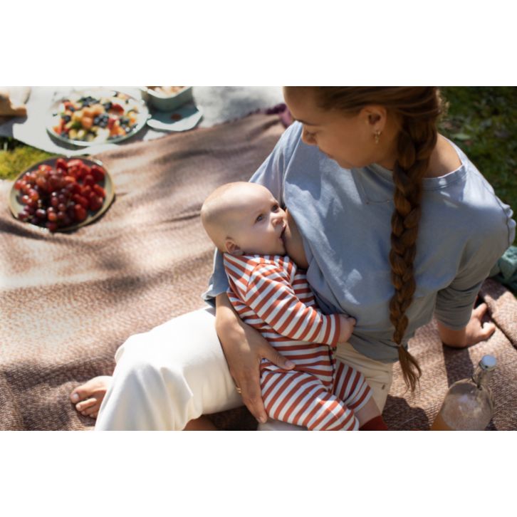 Flows like a breast, aids to reduce feeding issues