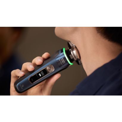 Norelco i9000 Prestige Wet&Dry Electric Shaver with SenseIQ XP9201