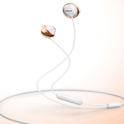 Durable cable with strain relief