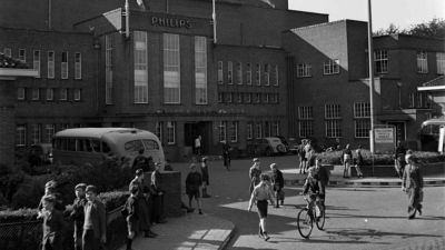 Philips school building in 1946