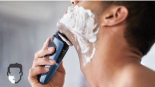 Get a comfortable dry or refreshing wet shave with Aquatec