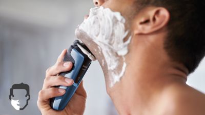 Disfrutá de un cómodo afeitado en seco o de un refrescante afeitado en húmedo con Aquatec