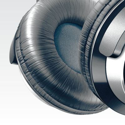 Soft 80mm diameter ear cushions for longer listening comfort