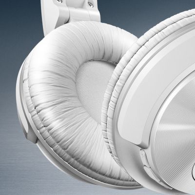Uzun süreli müzik keyfi için yumuşak, nefes alabilen kulak tamponları