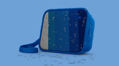 Splash-proof design ideal for outdoor use (IPX4)