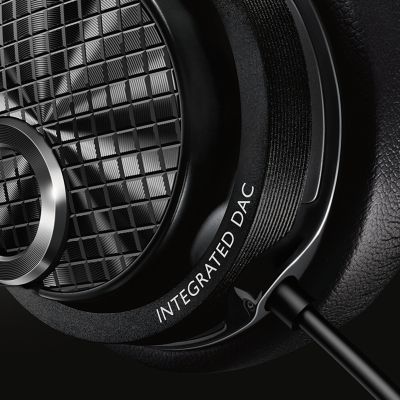 DAC とアンプを搭載し、どこでもハイレゾサウンドが楽しめる