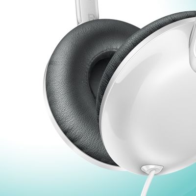 Soft ear cushions allow for long-wearing comfort