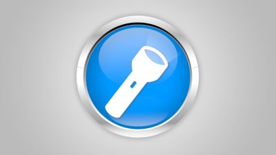 Một phím bật đèn pin vừa tầm tay