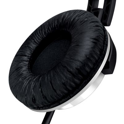 Soft ear cushions for comfortable, long listening sessions