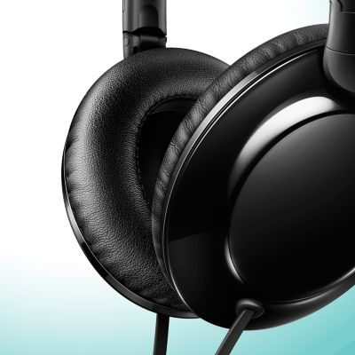 Soft ear cushions allow for long-wearing comfort