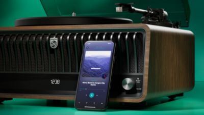 Crystal-clear DAB+/FM radio. Two-way Bluetooth® streaming
