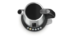 Flat heating element for fast boiling and easy cleaning