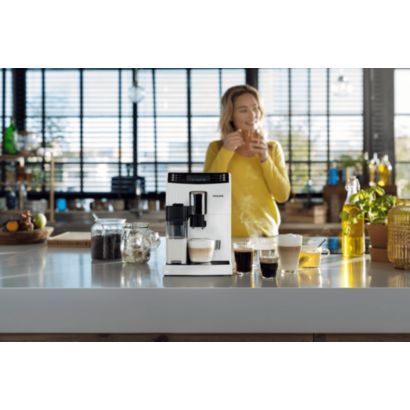 S pritiskom na gumb pripravite espresso in kapučino