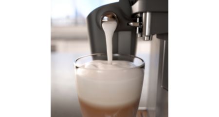 Silky smooth milk froth thanks to high speed LatteGo system