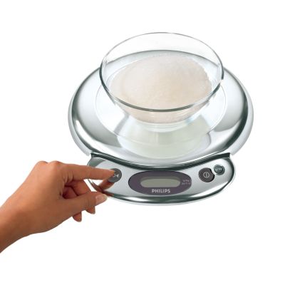 Naudodami nulio nustatymo / pakuotės svorio funkciją galėsite atskirai sverti kiekvieną ingredientą