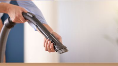 Kahvaan integroitu käyttövalmis pehmeä harja
