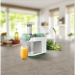 Main in-use photograph Philips Avance Collection Masticating juicer HR1890/80 的缩略图