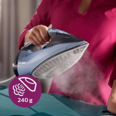 Zosilnená para až 240 g na odstránenie nepoddajných záhybov