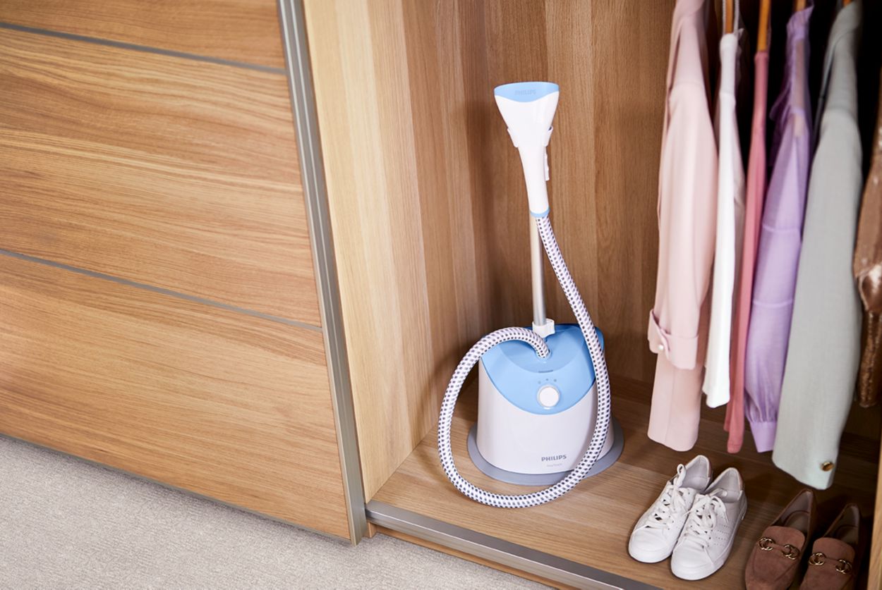 Easy Touch Stand Steamer GC482/25 | Philips