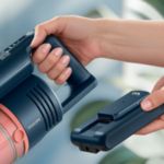 Der flexible Staubsauger, der Schluss mit Bücken macht