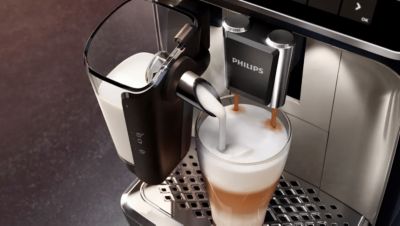 Silkinsileä maitovaahto nopealla LatteGo-järjestelmällä