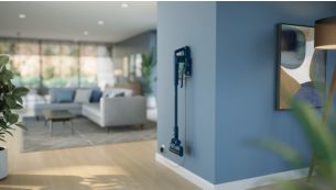 Oppbevaring og lading i veggfeste med holder til tilbeh&oslash;r