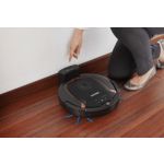 Product in Use Photo Philips SmartPro Active Robot vacuum cleaner 的縮圖