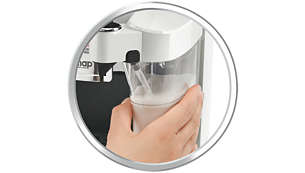 Milk drinks at just one touch with integrated milk carafe